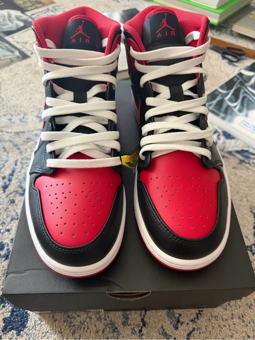2022 Air Jordan 1 Mid 'Alternate Bred'